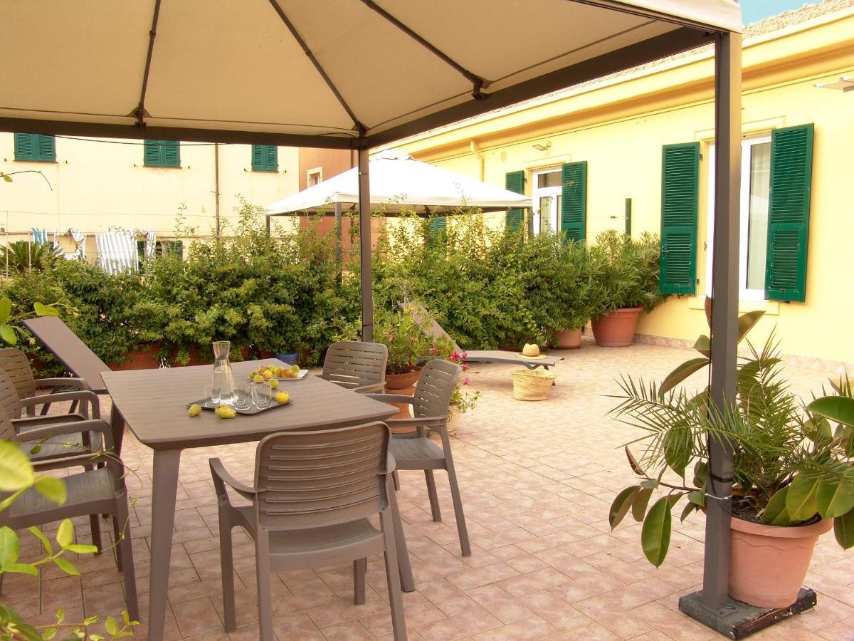 Residenza Cavour - Appartamento Agave Levanto Exteriör bild